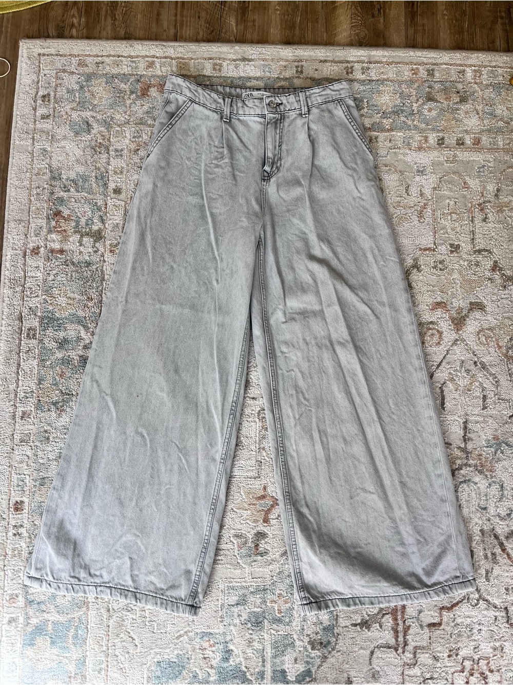 ZARA Women’s Light Gray Straight ultra wide jeans